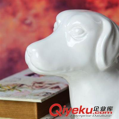 功能分類 新款歐式創(chuàng)意實(shí)用小狗書立 陶瓷動(dòng)物家居風(fēng)水書房擺件-義烏市窩窩家工藝品提供功能分類 新款歐式創(chuàng)意實(shí)用小狗書立 陶瓷動(dòng)物家居風(fēng)水書房擺件的相關(guān)介紹、產(chǎn)品、服務(wù)、圖片、價(jià)格義烏市窩窩家工藝品、陶瓷工藝品;樹脂工藝品;家居日用品;玻璃制品;仿真花批發(fā);工藝品